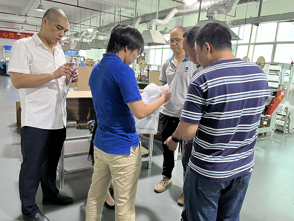 歡迎小米公司最后驗(yàn)廠環(huán)節(jié)！(圖2)